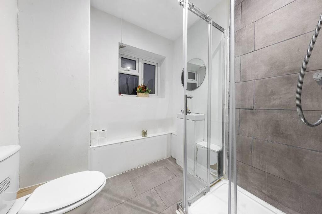 Holiday Home Near Kings Cross Sleep 12 Sp7 Londýn Exteriér fotografie