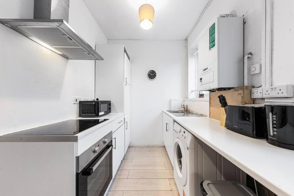 Holiday Home Near Kings Cross Sleep 12 Sp7 Londýn Exteriér fotografie