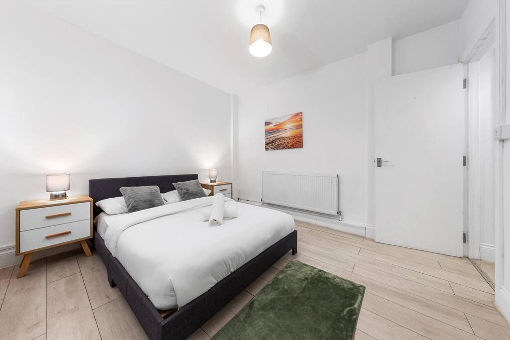 Holiday Home Near Kings Cross Sleep 12 Sp7 Londýn Exteriér fotografie