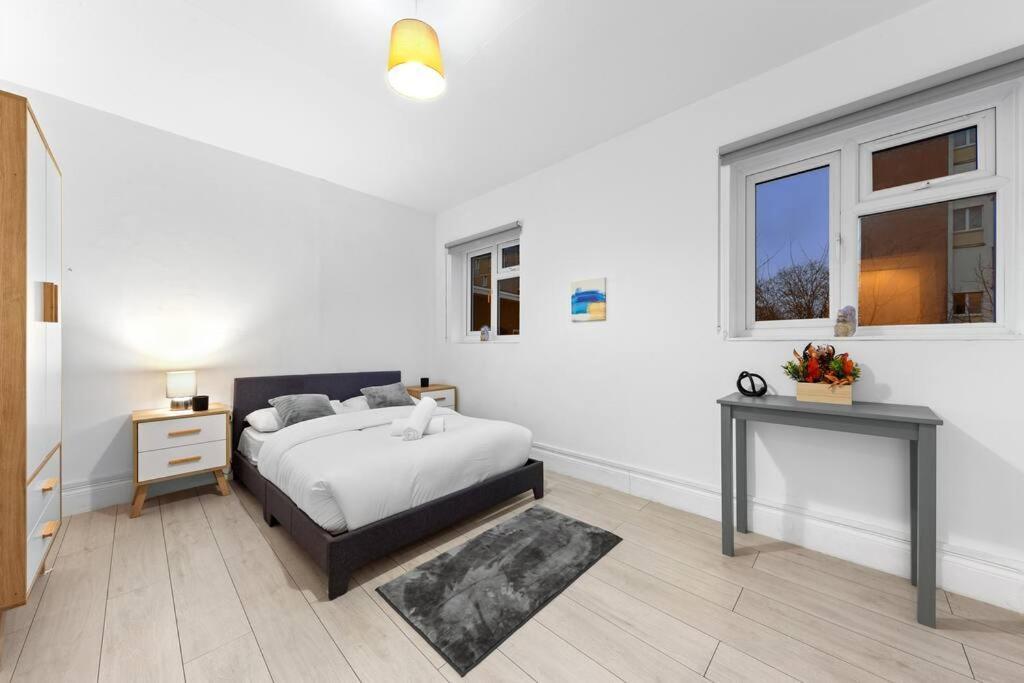 Holiday Home Near Kings Cross Sleep 12 Sp7 Londýn Exteriér fotografie
