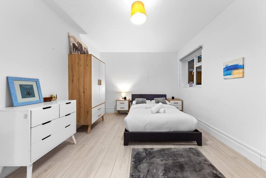 Holiday Home Near Kings Cross Sleep 12 Sp7 Londýn Exteriér fotografie
