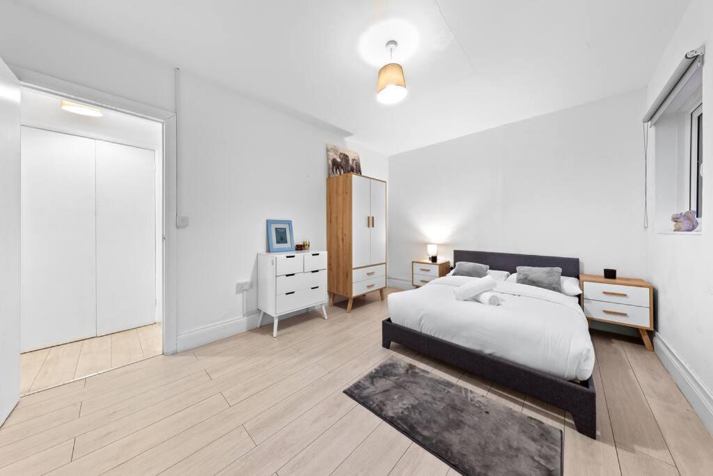 Holiday Home Near Kings Cross Sleep 12 Sp7 Londýn Exteriér fotografie